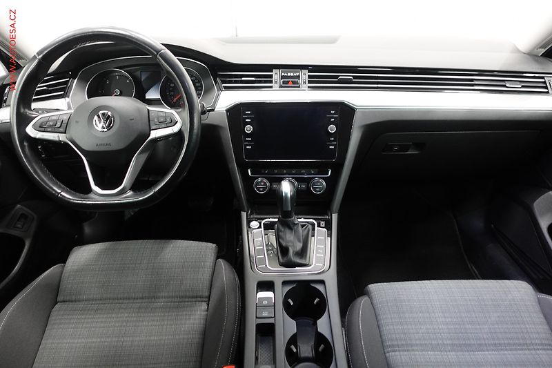 Volkswagen Passat (2020) 2.0TDi, DSG, LED, navi - fotka 8 z 22