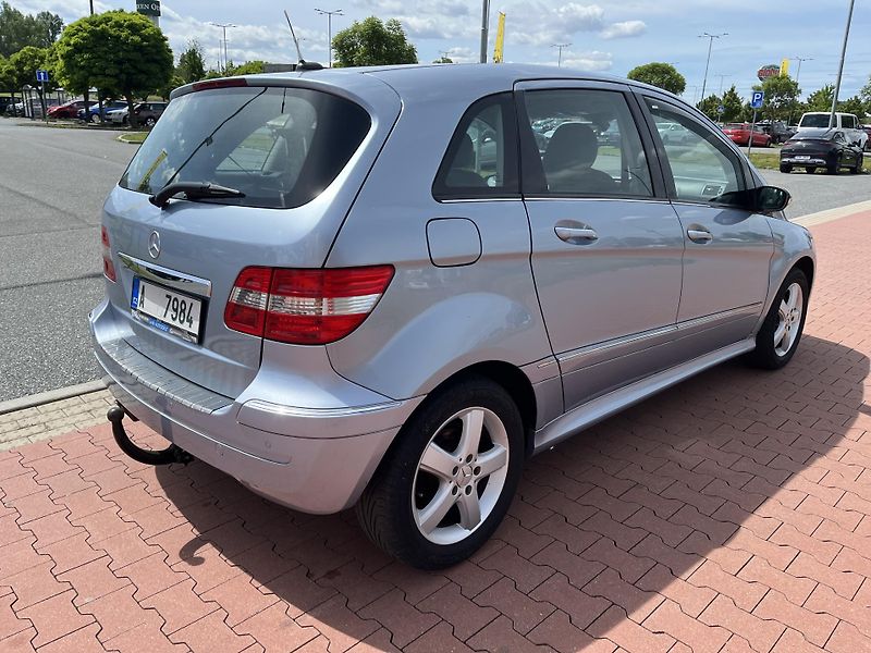 Mercedes-Benz Třídy B 200 Turbo Automat - fotka 5 z 26
