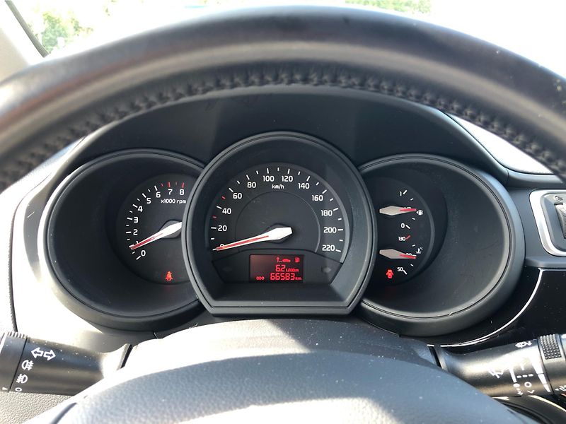 Kia Rio 1.25 CVVT 63 kW - fotka 18 z 25