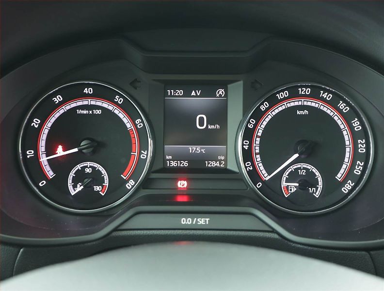 Škoda Octavia (2018) RS 2.0 TSI, Serv.kniha, Navi - fotka 11 z 15