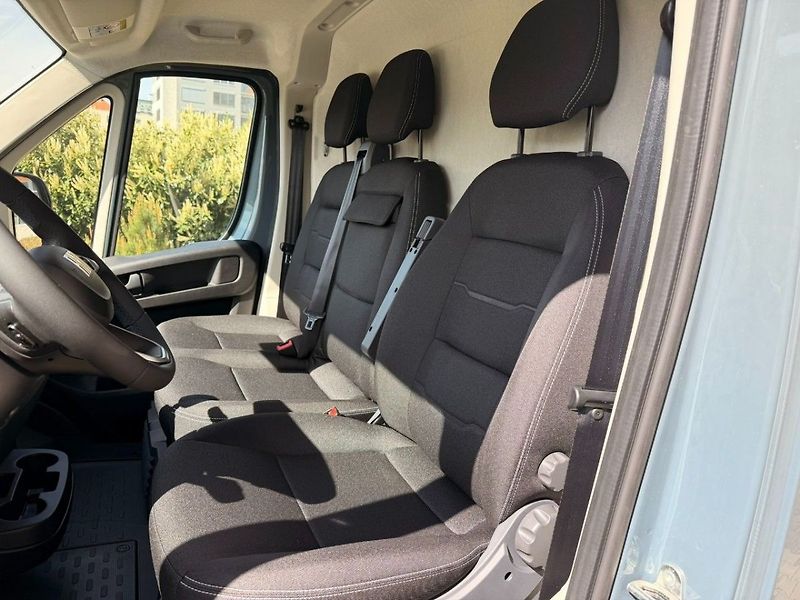 Fiat Ducato 2,2 MTJ 140k 6°MT Van 3,5 t L3 - fotka 5 z 13