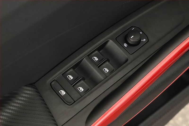 Škoda Fabia (2023) Monte Carlo 1.5 TSI - fotka 10 z 14
