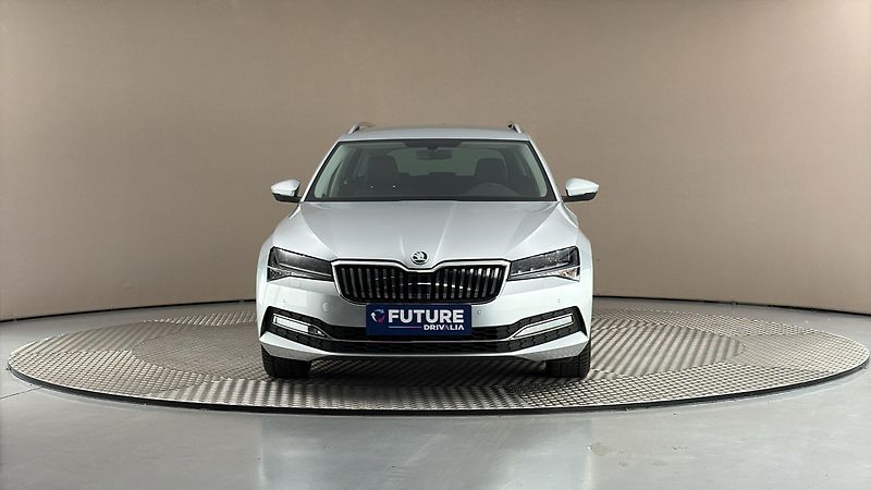 Škoda Superb 2.0 TDI DSG Style Combi - fotka 3 z 31