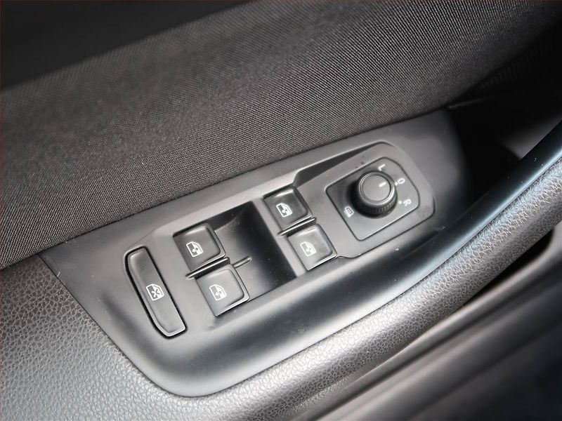 Volkswagen Passat (2016) Business 2.0 TDI, Automat - fotka 18 z 18