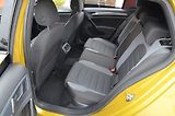 Volkswagen Golf (2017) 1.6 TDi 85kW DSG R-LINE HighL. - náhled 20