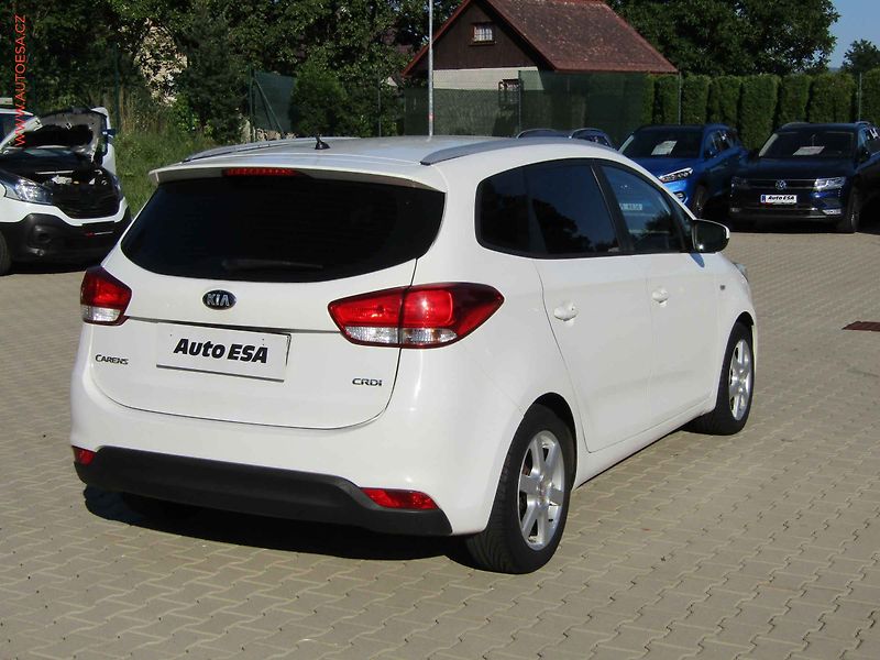 Kia Carens (2014) 1.7 CRDi, AC - fotka 4 z 17