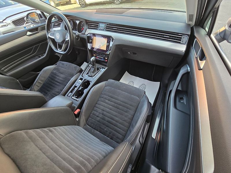 Volkswagen Passat DSG 2,0TDI ELEGANCE NAVI - DPH - fotka 9 z 18