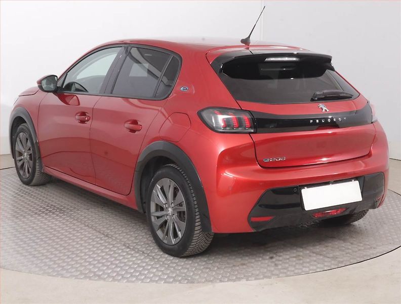 Peugeot 208 (2020) 50 kWh, SoH 95%, Automat - fotka 4 z 18
