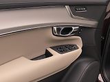 Volvo XC90 (2026) B5 AWD AUT CORE 7míst - náhled 30