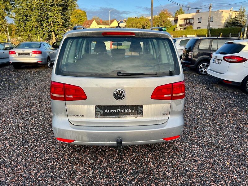 Volkswagen Touran (2012) 1.6 TDI 77 kW DSG - fotka 6 z 19