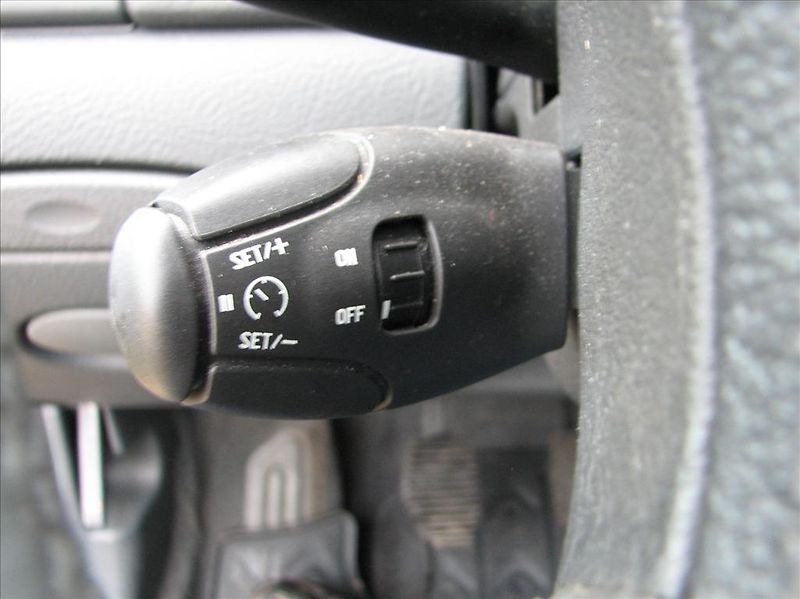 Citroën C5 2,0 16V HPI Xenony,Kůže  Exclu - fotka 40 z 54
