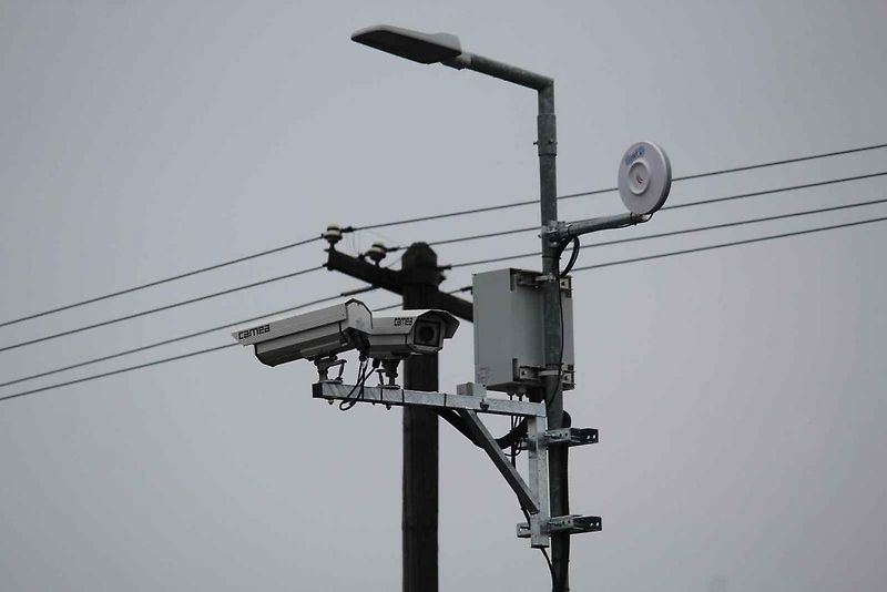 Radar na úsekové měření rychlosti v Drobovicích.