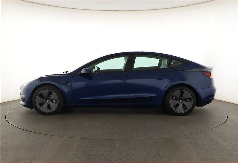 Tesla Model 3 (2020) Long Range 4WD 74kWh, SoH 91% - fotka 3 z 20