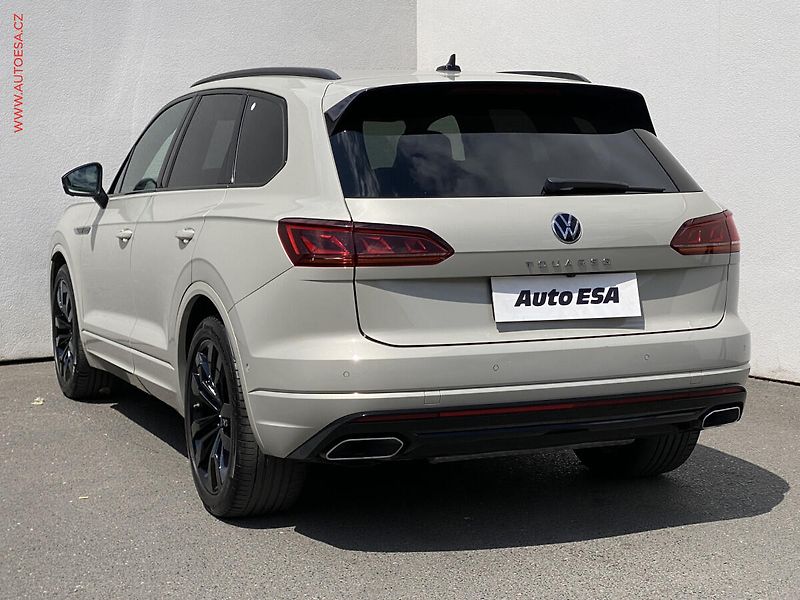 Volkswagen Touareg (2021) 3.0 TDi 4x4, 1.maj,ČR, R - fotka 6 z 32