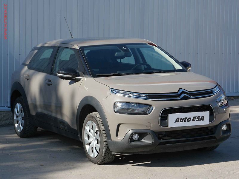 Citroën C4 Cactus (2019) 1.2 PT, 2.maj,ČR, Feel, TZ - fotografie inzerátu