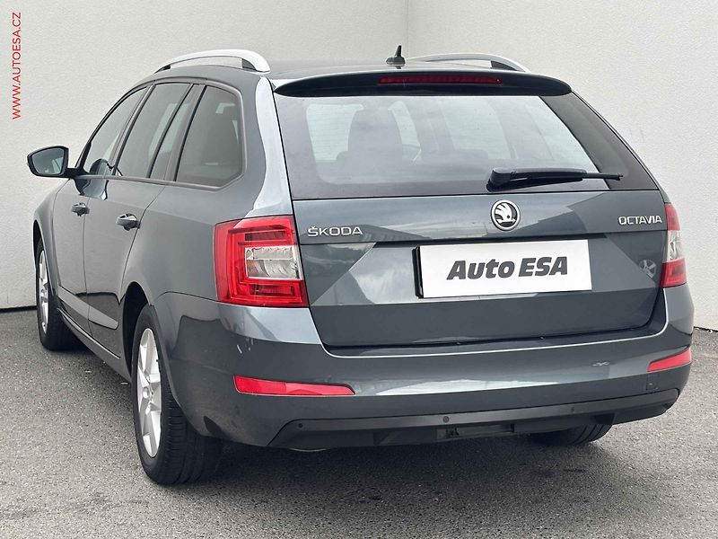 Škoda Octavia (2015) 2.0 TDi, Ambition, +kola - fotka 6 z 17