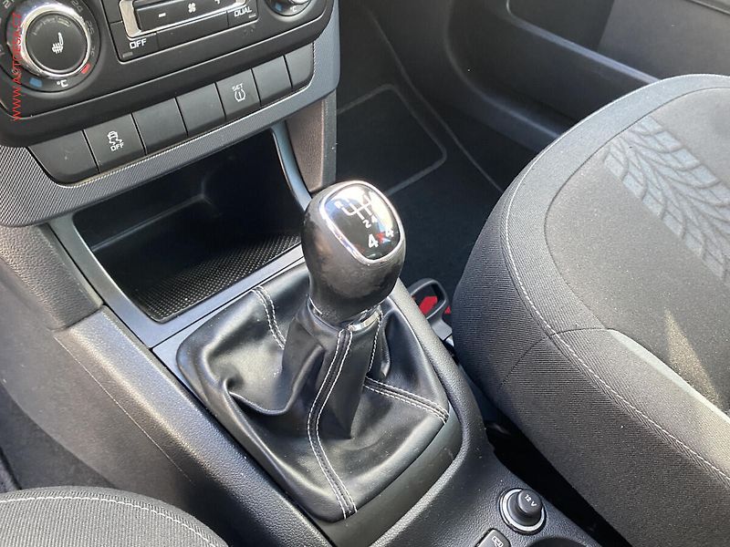 Škoda Yeti (2013) 2.0 TDi 4x4, Adventure, TZ - fotka 16 z 18