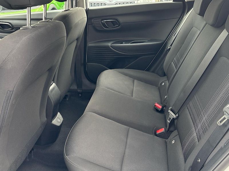 Hyundai Bayon (2024) 1.0 T-GDI Smart - fotka 7 z 23