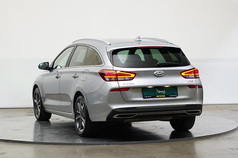 Hyundai i30 - fotka 7 z 24