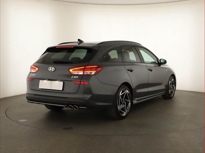 Hyundai i30 (2026) 1.6 T-GDI, N-LINE, AUTOMAT - fotka 5 z 16