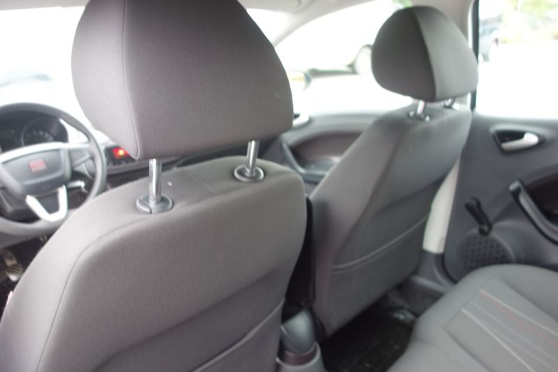 Seat Ibiza 1,4i63kW  Kombi COPA ! - fotka 23 z 30