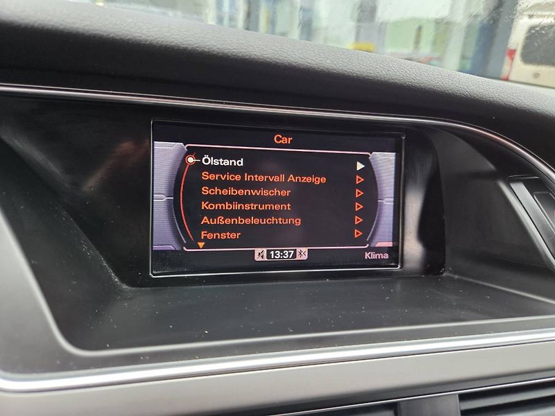 Audi A4 Avant 2.0 TDI DSG - fotka 16 z 30
