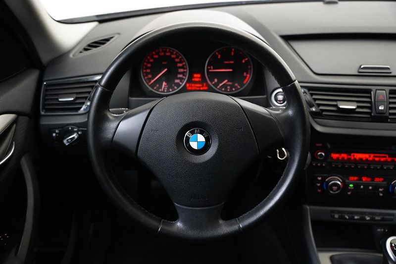 BMW X1 - fotka 15 z 20