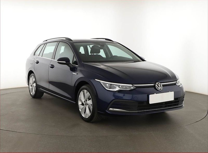 Volkswagen Golf (2023) Style 1.5 TSI - fotografie inzerátu