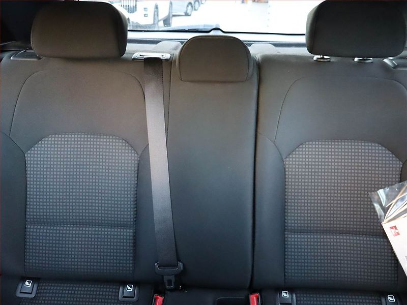 Kia Ceed (2019) 1.4 CVVT, Serv.kniha, Tempomat - fotka 10 z 18