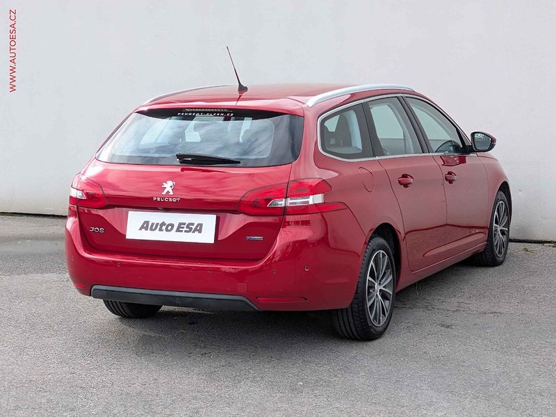 Peugeot 308 (2016) 1.2PT, ČR, LED, AC - fotka 4 z 14