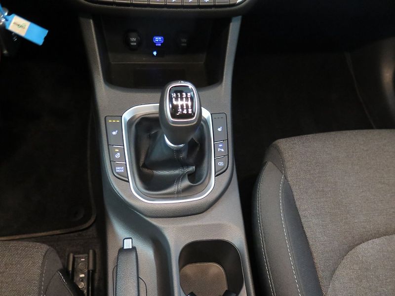 Hyundai i30 (2021) 1.5T-GDi MHEV,tažné,kamera,nav - fotka 8 z 29