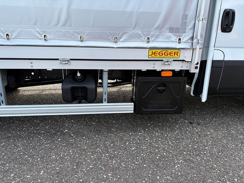 Iveco Daily (2026) 3.0, Automat, 10EP, Hydr. čelo - fotka 21 z 24