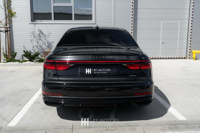 Audi A8 (2020) A8 L 50 TDI quattro 210kW - fotka 12 z 40