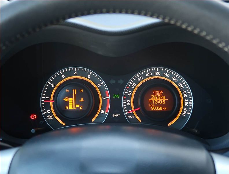 Toyota Auris (2010) 1.6 Valvematic - fotka 11 z 18