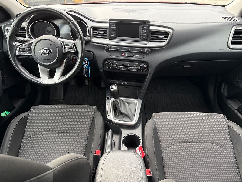 Kia Ceed - fotka 8 z 10