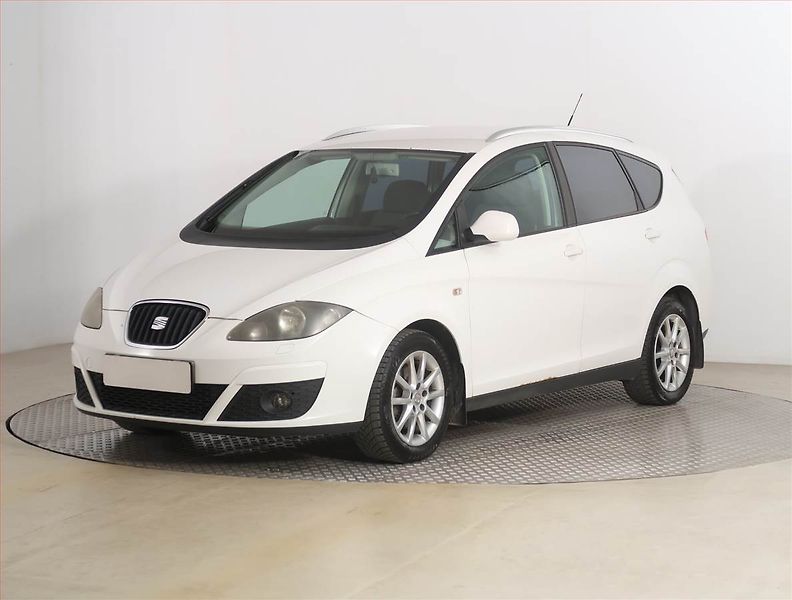 Seat Altea (2013) 1.6 TDI, Automat, Serv.kniha - fotka 2 z 18