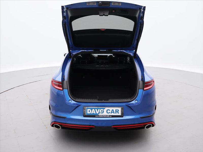 Kia ProCeed 1.6 T-GDI 150kW GT DCT - fotka 7 z 27