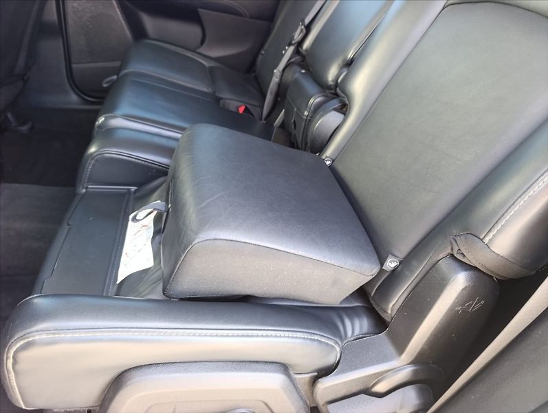 Fiat Freemont 2,0 MULTIJET 7MÍST 4x4 AT NAVI - fotka 35 z 41