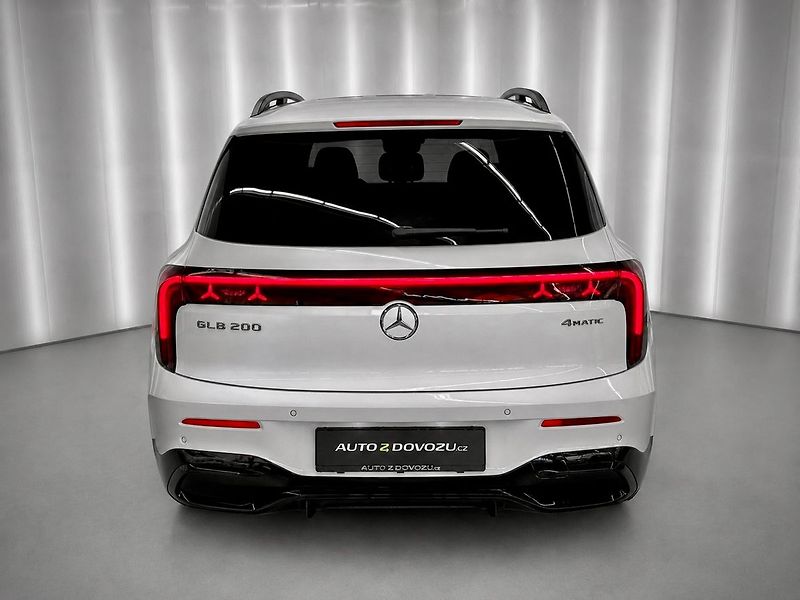 Mercedes-Benz GLB 8G-eDCT 4MATIC AMG, PANORAMA, - fotka 5 z 33