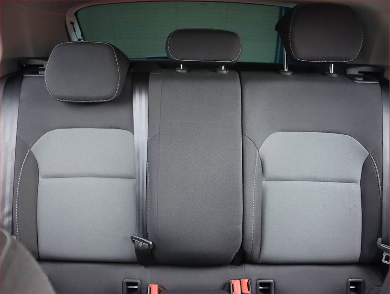 Škoda Fabia (2023) 1.0 TSI, Tempomat - fotka 10 z 17
