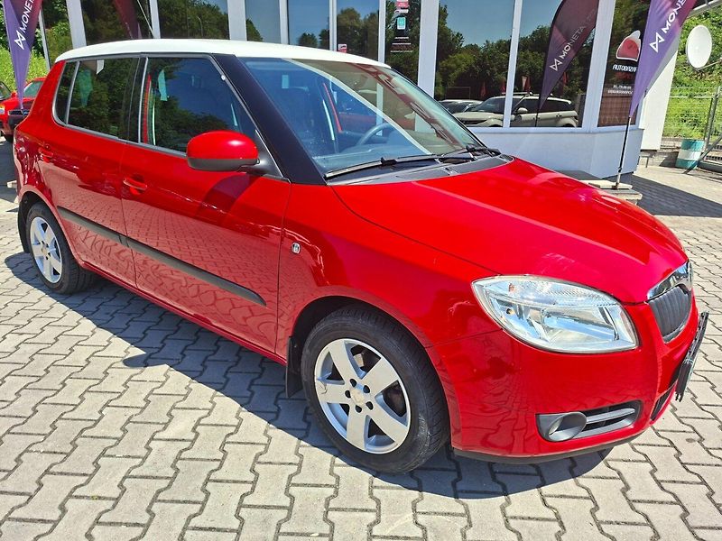 Škoda Fabia (2010) 1.2i 51kW -NEHAV.-SERVISOVÁNO! - fotka 1 z 33