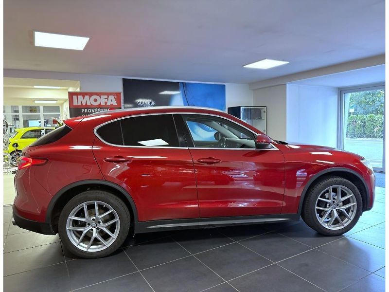 Alfa Romeo Stelvio (2017) 2.0T 280k AT8 ZF Q4 4x4 First - fotka 4 z 17