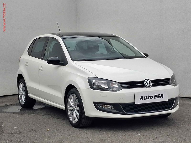 Volkswagen Polo (2012) 1.2 TSi, Style, panor - fotografie inzerátu