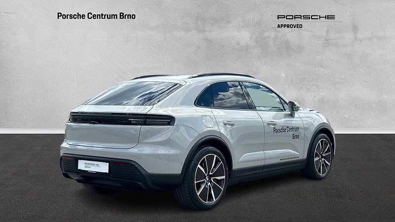 Porsche Macan (2026) 4S Electric - fotka 5 z 30