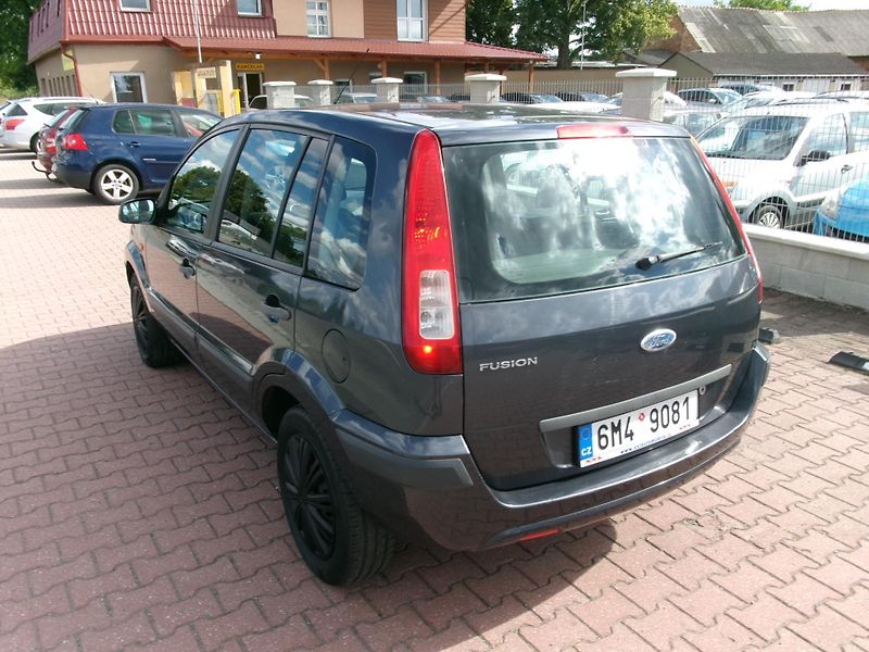 Ford Fusion (2006) 1,4 16V AUTOKLIMA rozvody - fotka 8 z 25