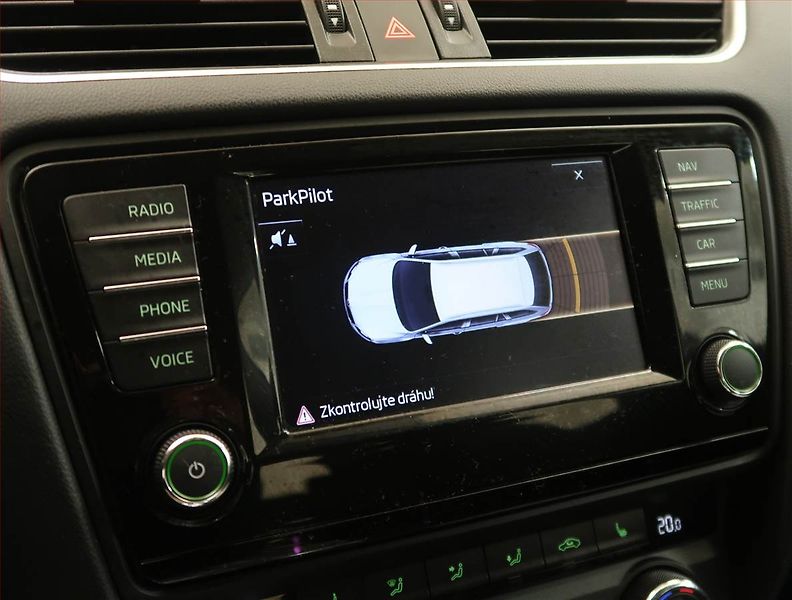 Škoda Octavia (2017) Style Plus 1.6 TDI, 4X4, ČR - fotka 16 z 16
