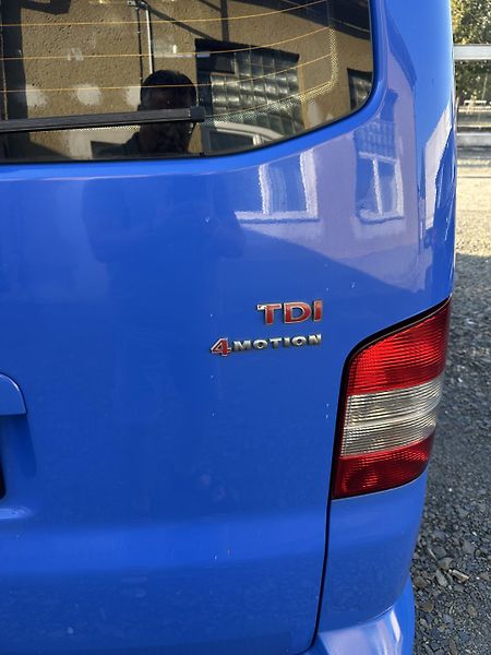 Volkswagen Caravelle (2005) 2.5 TDI 128kw 4x4 8 míst - fotka 14 z 19