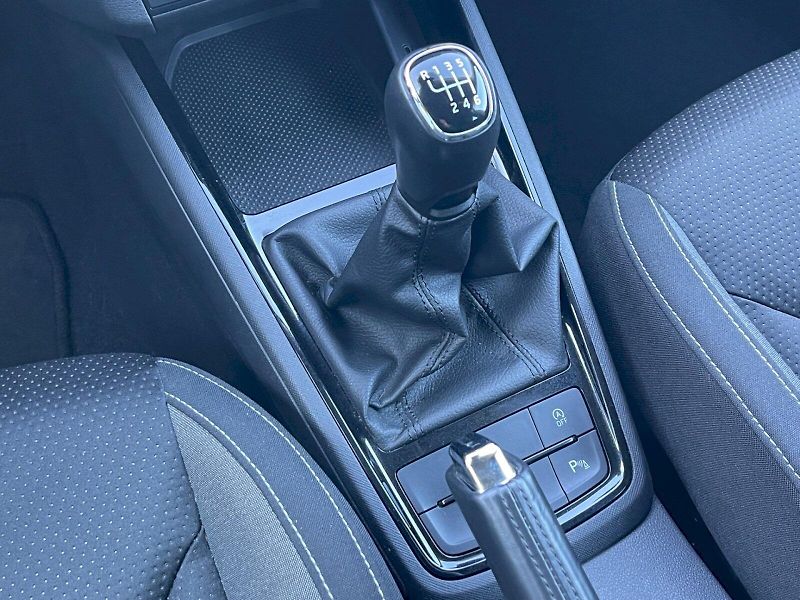 Škoda Scala (2023) 1.5 TSI 110kW edice Tour Ambit - fotka 12 z 34