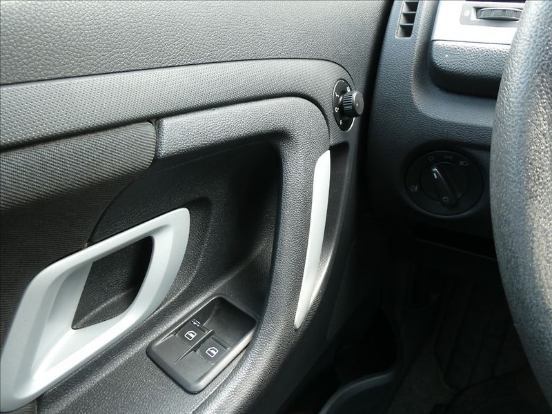 Škoda Roomster 1,4 16V 63kW Style,závěs,auto - fotka 26 z 38