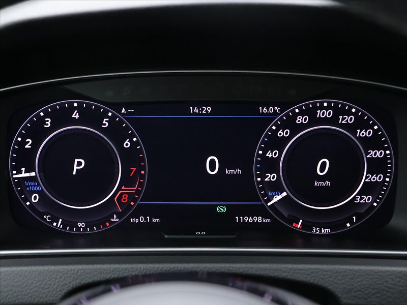 Volkswagen Golf 2,0 TSI R 228kW 4M DSG Virtual - fotka 20 z 40